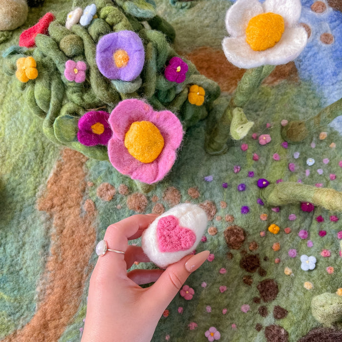 DIY heart egg using Filges Wool Felt Sheets from Australia